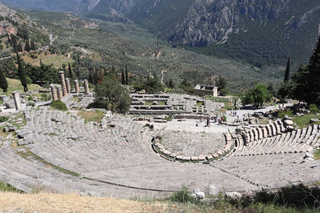 Lefteris at the Omphalos of Delphi private day trip
